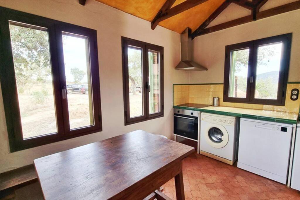 Alojamiento Rural En Aracena. Finca El Rehilete Bagian luar foto