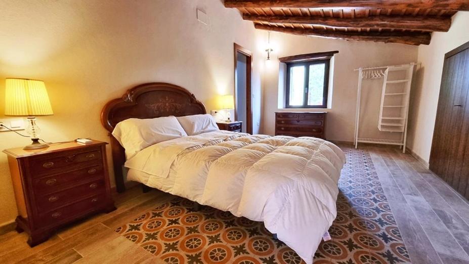 Alojamiento Rural En Aracena. Finca El Rehilete Bagian luar foto