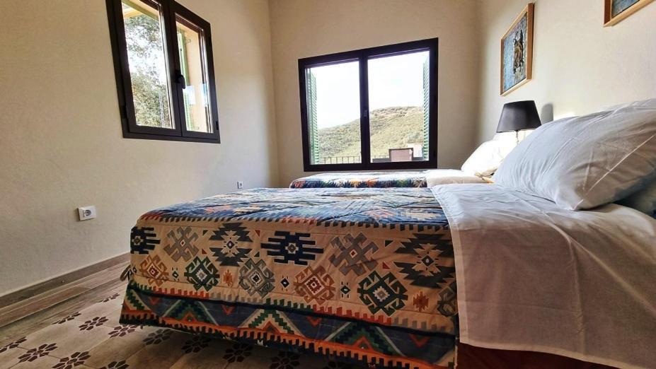 Alojamiento Rural En Aracena. Finca El Rehilete Bagian luar foto