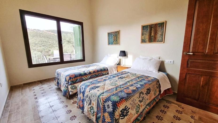 Alojamiento Rural En Aracena. Finca El Rehilete Bagian luar foto